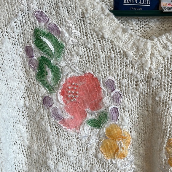 Vintage Bay Club Boucle Sweater - Picture 7 of 9